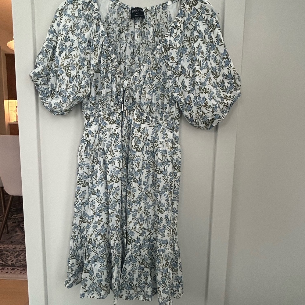 MINKPINK Blue and White Leaf Print Mini Dress